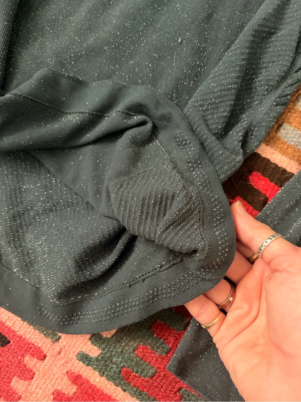 Athleta Speedlight Glow Long Sleeve Ruched Workout Top Black Small - Picture 7 of 8